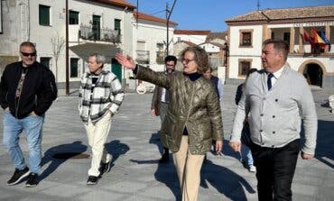 La Comunidad de Madrid reforma la Plaza de la Constitución de Valdeavero