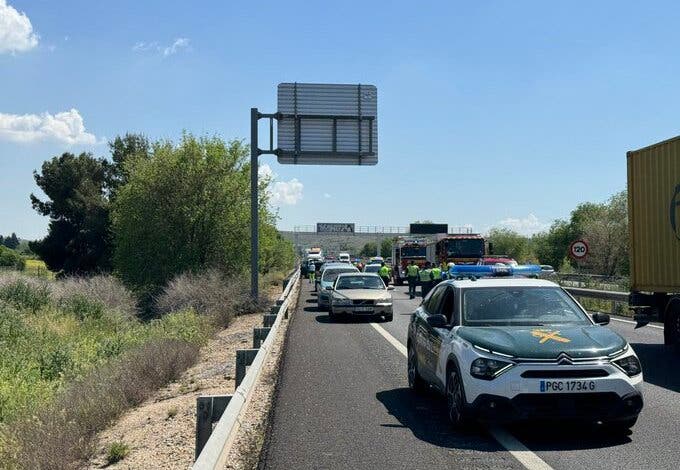 Dos heridos graves en un accidente en la A-3, en Arganda del Rey