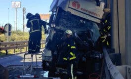 Continúa muy grave el camionero de 44 años que sufrió ayer un accidente en la A-2, en Alcalá