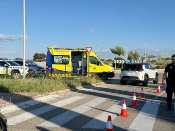 Muere un ciclista de 57 años tras chocar contra una señal en Villanueva de la Cañada