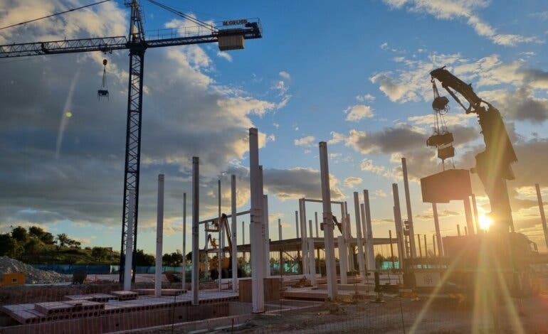 Comienza a levantarse la estructura del nuevo Instituto de Educación Secundaria de Arganda del Rey