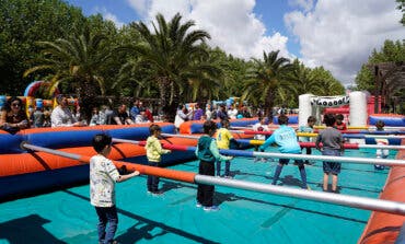 Castillos hinchables, rocódromo, futbolín humano... Torrejón celebra este sábado múltiples actividades gratuitas para los niños 