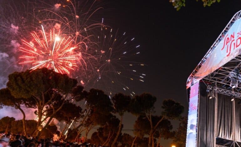 Madrid se iluminará por San Isidro con dos castillos de fuegos artificiales