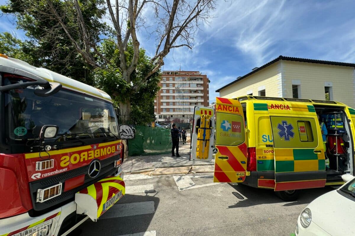 Muere un hombre aplastado por una retroexcavadora en un accidente laboral en Madrid 
