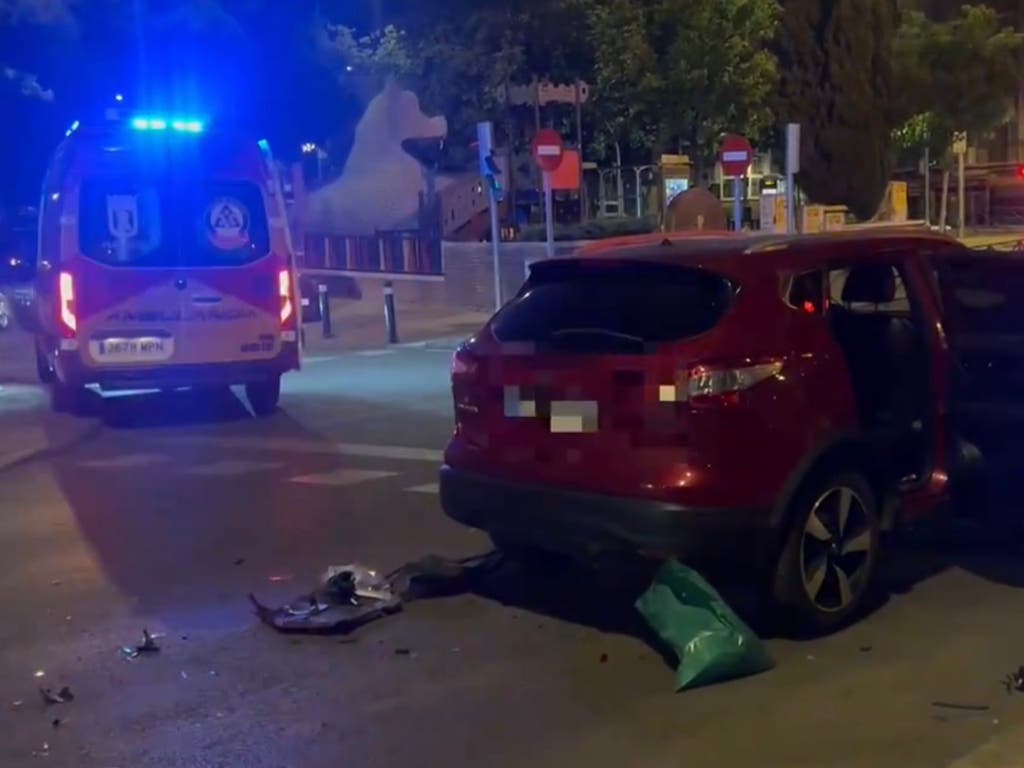 Un joven sufre la semiamputación de una pierna al ser atropellado en Ciudad Lineal