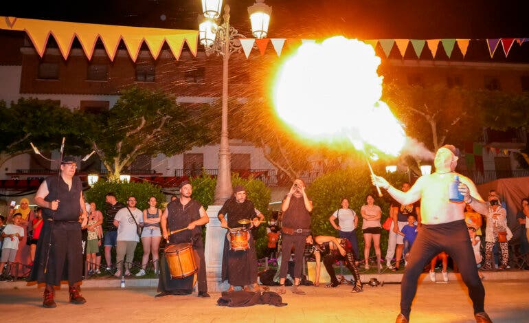 Último día para visitar el Mercado Goyesco de Torrejón en plena Plaza Mayor