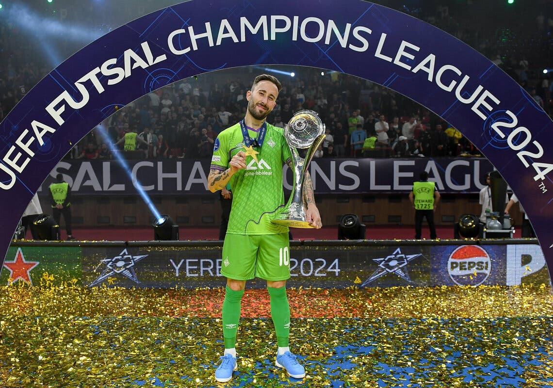 Torrejón felicita a Mario Rivillos, campeón de Europa de fútbol sala con el Mallorca Palma Futsal