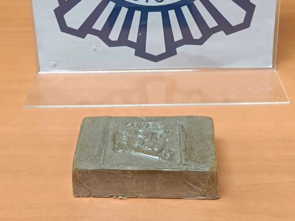 Detenido con 100 gramos de hachís tras una larga persecución policial por las calles de Guadalajara 