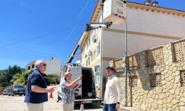 Villar del Olmo inicia la instalación de su nuevo alumbrado inteligente que llegará a Eurovillas en julio