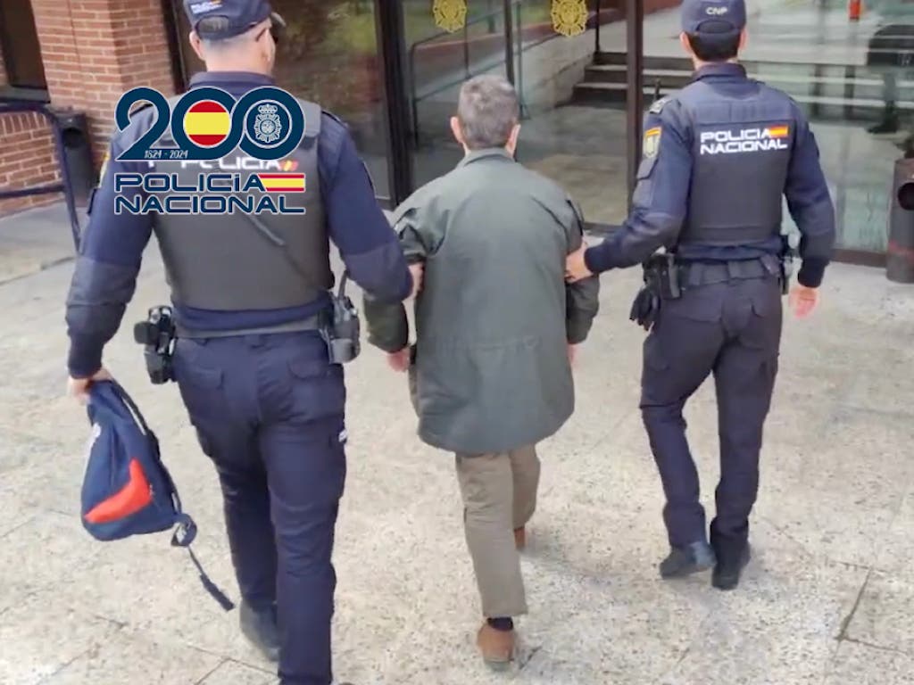 Detenido en Madrid un atracador de bancos que entregaba a los empleados una nota manuscrita en la que amenazaba con llevar explosivos