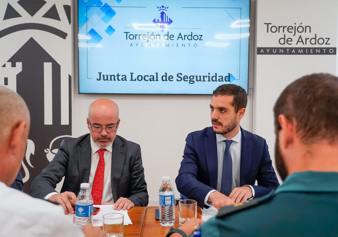 El delegado del Gobierno confirma que Torrejón es una de las ciudades más seguras de Madrid y «un ejemplo a seguir»