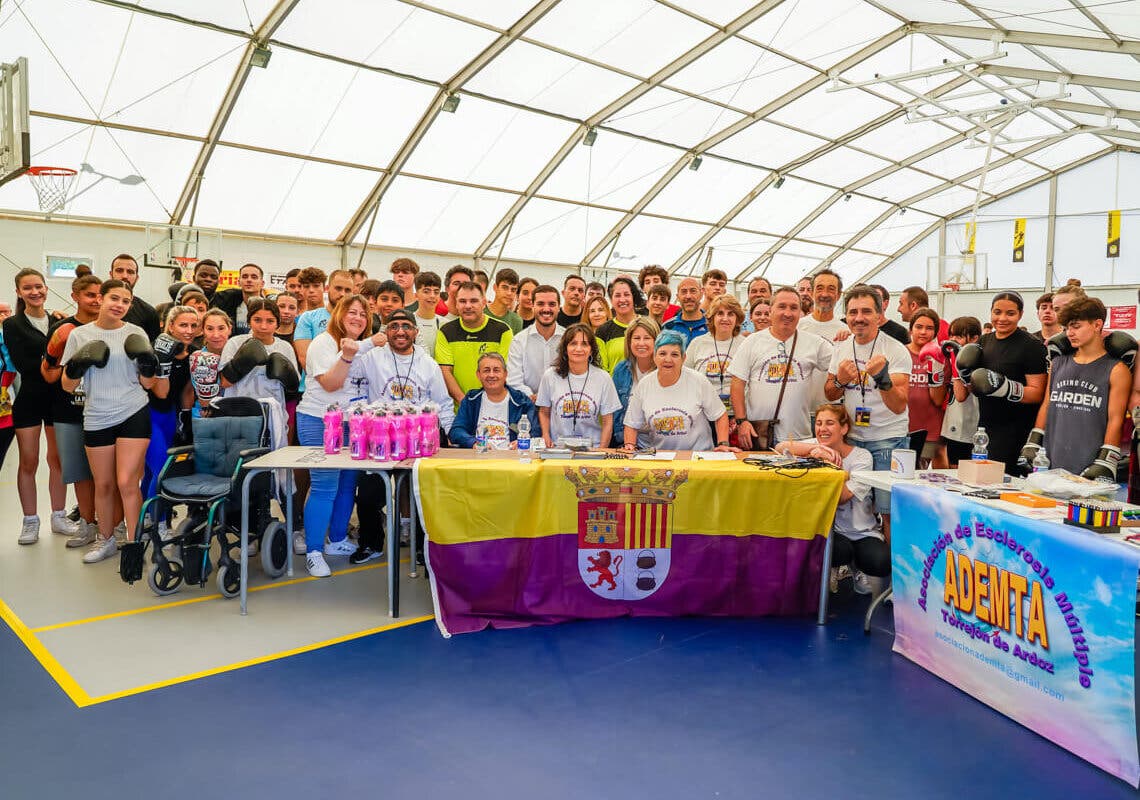 Emotivo homenaje en Torrejón a la campeona del mundo de boxeo, Miriam Gutiérrez