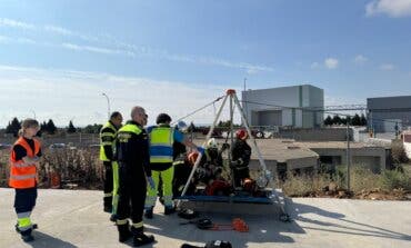 Rescatan en Cobeña a un trabajador herido grave tras caer en un depósito de agua vacío