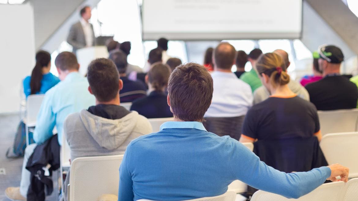La Comunidad de Madrid invierte 33 millones en becas para alumnos de FP