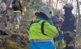 Mueren dos jóvenes tras estrellarse una avioneta junto al pantano de San Juan