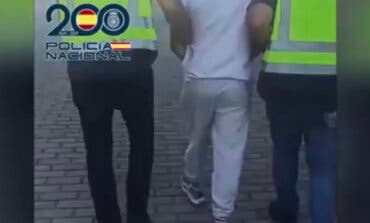 Descubren trabajando en un bar de Alcorcón a un peligroso sicario fugado de una prisión de Venezuela  