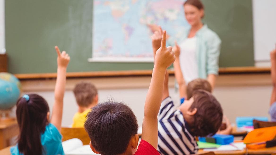 La Comunidad de Madrid inicia las oposiciones de 2.962 plazas de docentes para el próximo curso