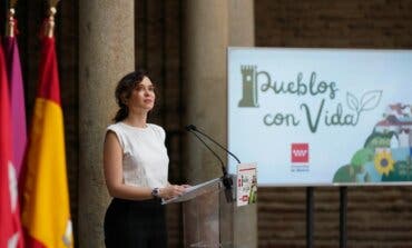Ayuso presenta un plan con 13 medidas para revitalizar los pequeños municipios  
