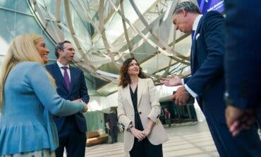 Ayuso se reúne en Frankfurt con Deutsche Bank, que instalará en Madrid su centro global de auditoría