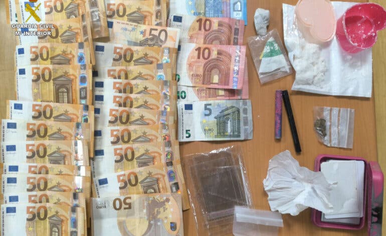 Tres detenidos en Chiloeches tras ser sorprendidos con metanfetaminas, cocaína, cristal y hachís