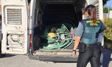 Dos detenidos en la A-2 por robo y resistencia a la autoridad cuando transportaban una tonelada de cable de cobre 