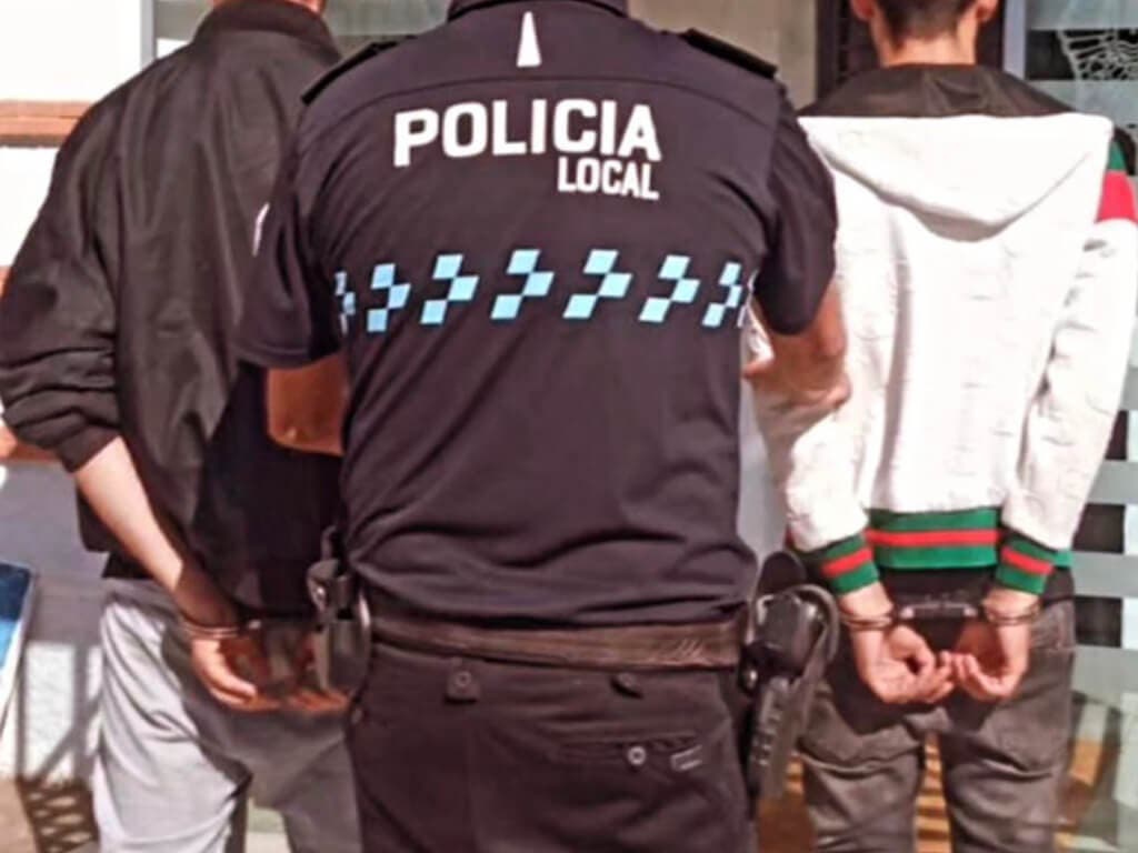 Dos detenidos por un violento robo en la estación de Cercanías de Azuqueca 