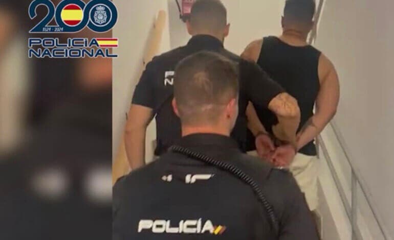 Detenido un conductor de VTC y su acompañante por llevar un kilo de éxtasis en Puente de Vallecas