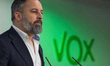 Vox da por rotos los gobiernos autonómicos con el PP por el reparto de inmigrantes