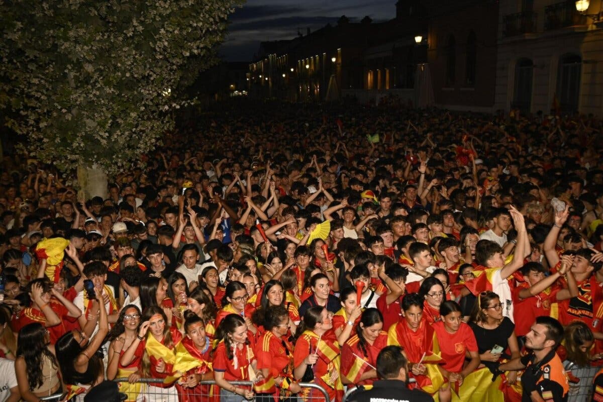 Pantallas gigantes y mucha fiesta… así se vivió el triunfo de España en el Henares