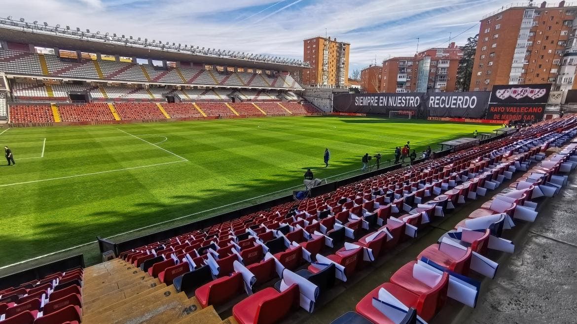 La Comunidad de Madrid invertirá dos millones para que el Rayo siga jugando en Vallecas