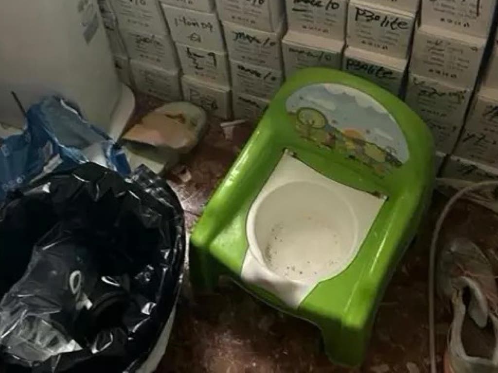 Liberan en Madrid a una mujer que llevaba tres días encerrada por su padre en una habitación con un orinal