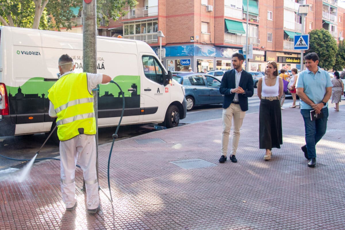 Alcalá de Henares pone en marcha un plan de limpiezas intensivas por toda la ciudad