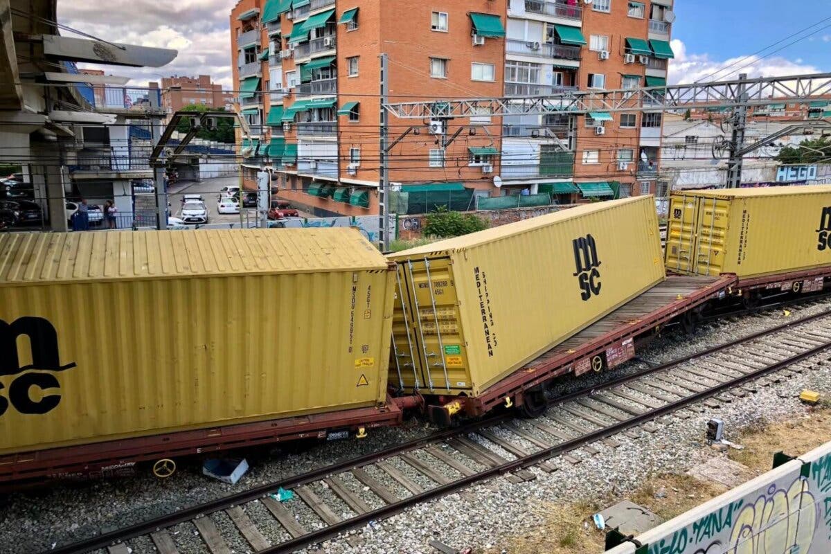 Impactantes imágenes del descarrilamiento de un tren ocurrido en Torrejón de Ardoz 