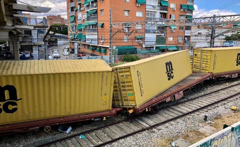 Impactantes imágenes del descarrilamiento de un tren ocurrido en Torrejón de Ardoz 