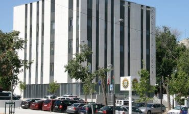 Dos menores detenidos en Coslada por robar a dos ancianos a los que tiraron al suelo