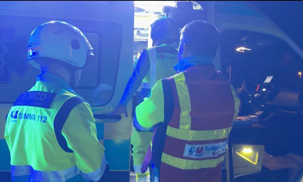 Apuñalan a un hombre con una catana en una calle de Parla 
