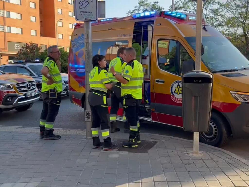 En estado grave un hombre tras sufrir un golpe de calor en plena calle en Madrid