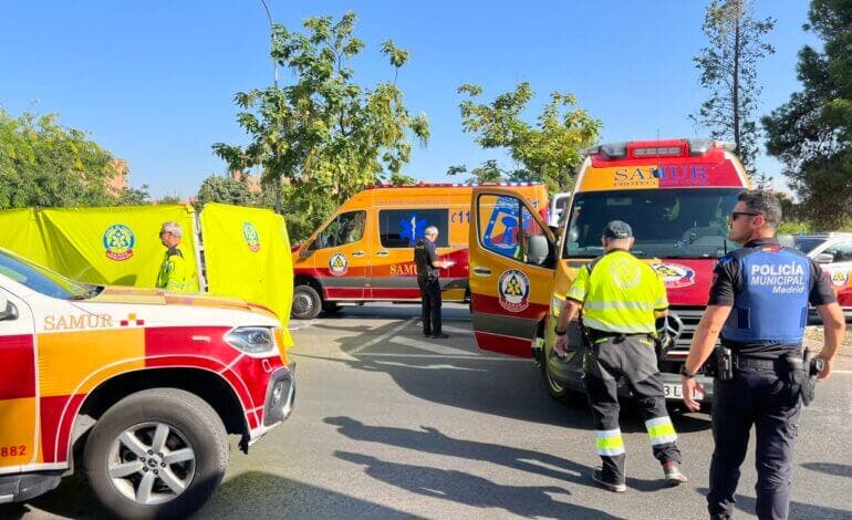 Muere la mujer que fue atropellada mientras paseaba a su perro en Puente de Vallecas