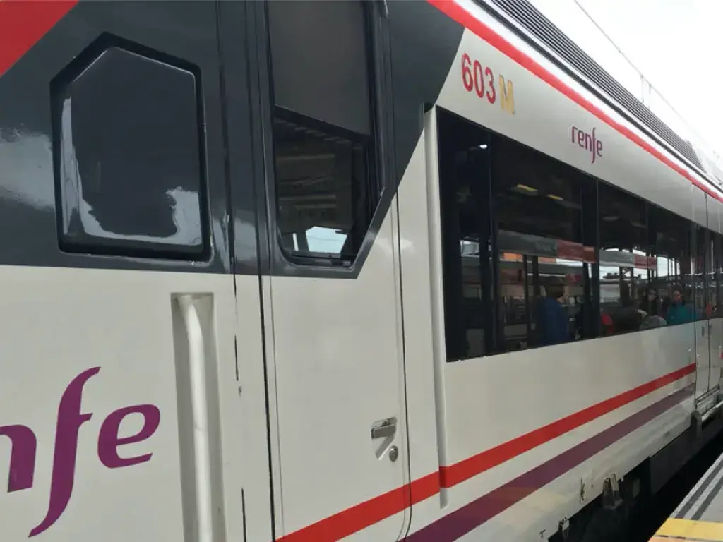 Muere un hombre tras ser arrollado por un tren en Azuqueca de Henares