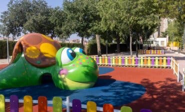 Guadalajara estrena una nueva zona infantil en un parque con una tortuga gigante 