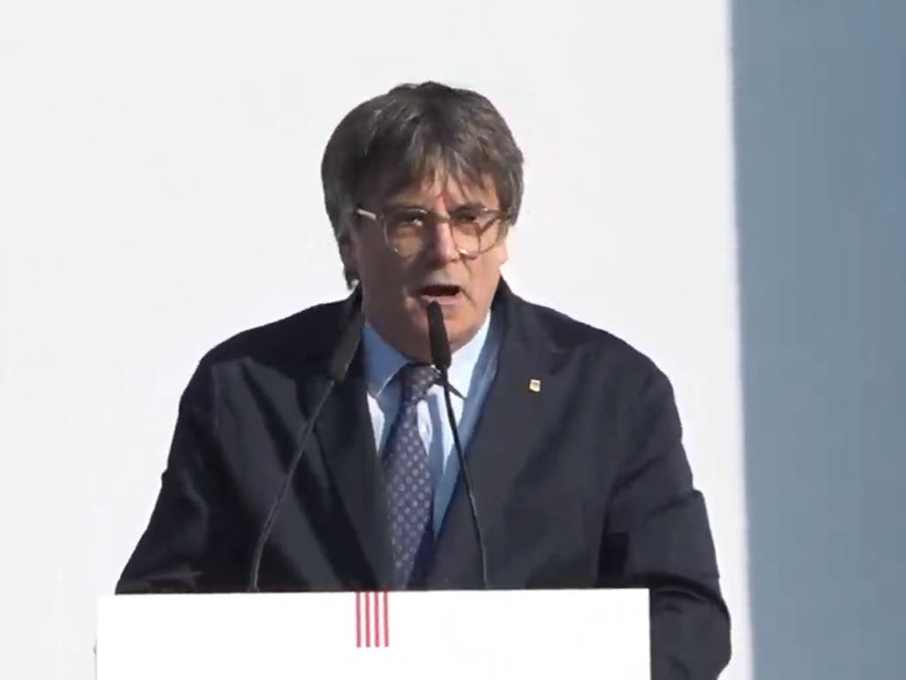 El Gobierno de Ayuso pide la dimisión de Sánchez tras la nueva huida de Puigdemont