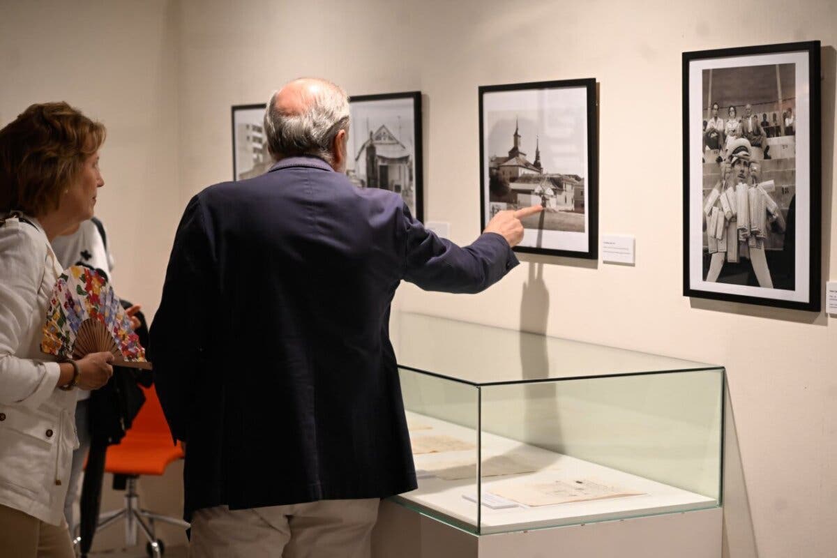 Una exposición fotográfica rinde homenaje al comercio de Alcalá de Henares