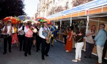 Este sábado abre al público la Feria del Libro Antiguo y de Ocasión de Alcalá de Henares   