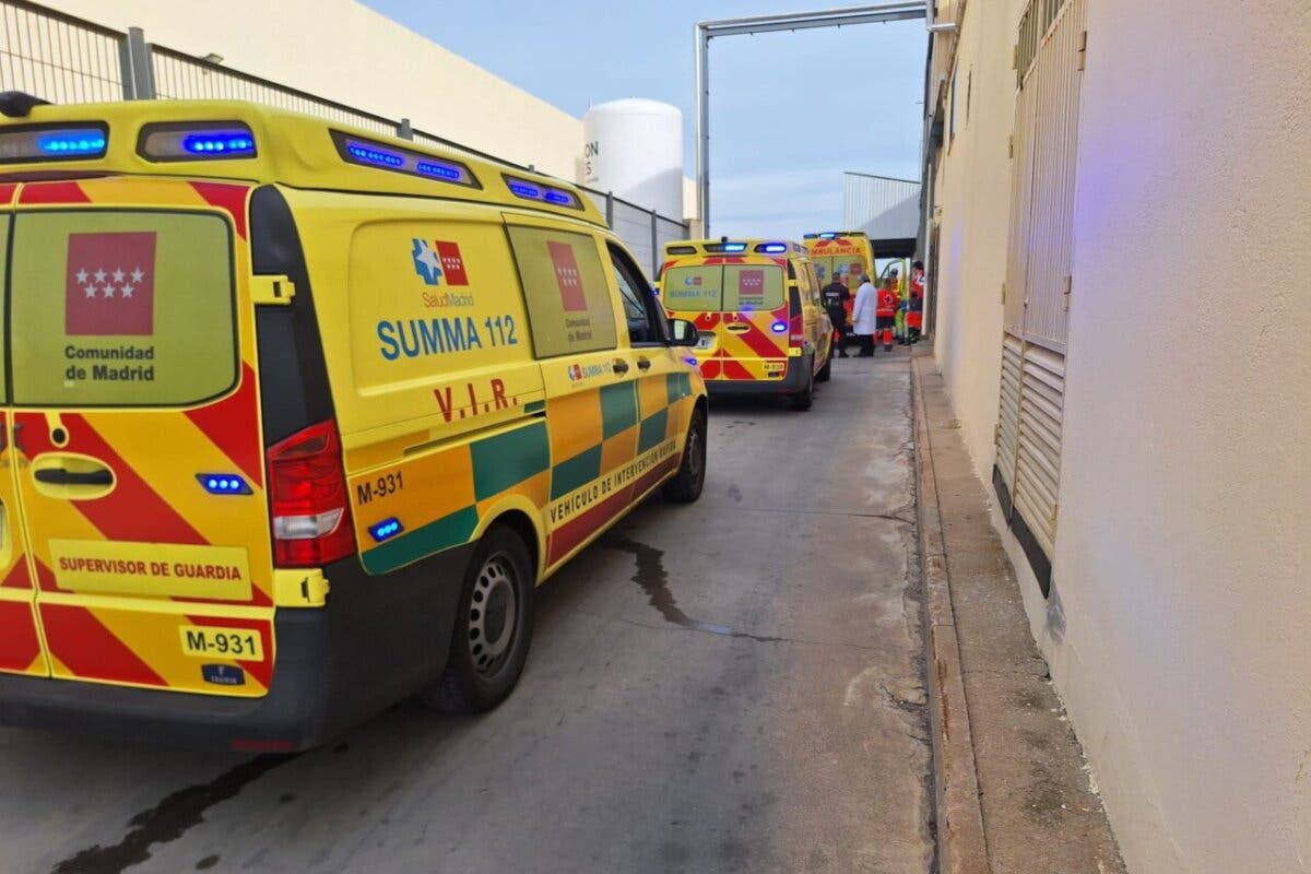 Herido grave un trabajador en Alcalá de Henares al quedar atrapado por una máquina en un matadero 