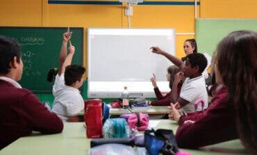 La Comunidad de Madrid impartirá Historia de España en español en los centros bilingües