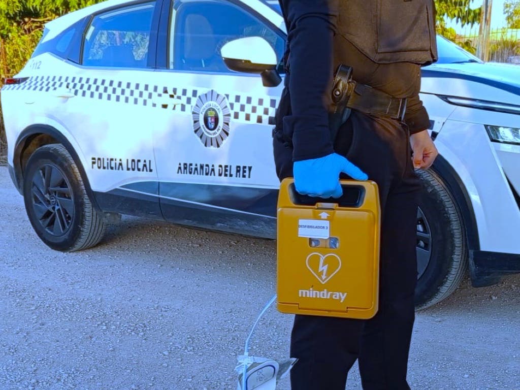La Policía de Arganda salva la vida a un joven de 20 años en parada cardiorrespiratoria