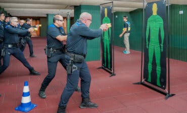 Torrejón acoge un curso para la formación de policías como instructores de pistolas taser 