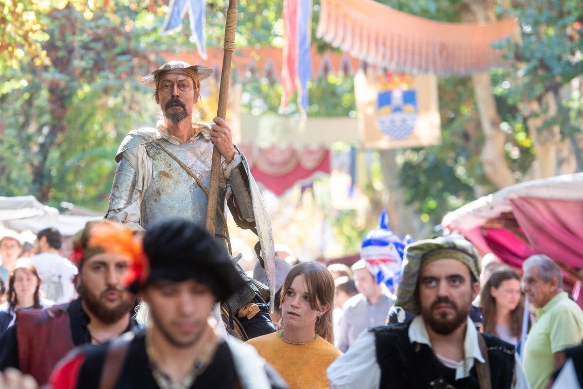 Alcalá de Henares vuelve al Siglo de Oro con la apertura del Mercado Cervantino
