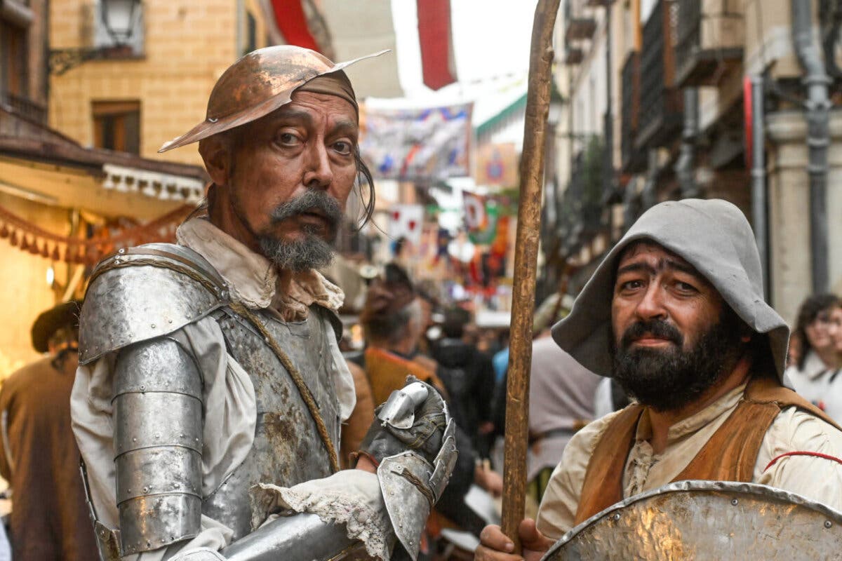 Alcalá de Henares homenajea a Cervantes con la procesión cívica, la lectura del Quijote y el Mercado Cervantino