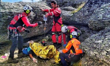 Rescatan en helicóptero a una senderista herida en Rascafría